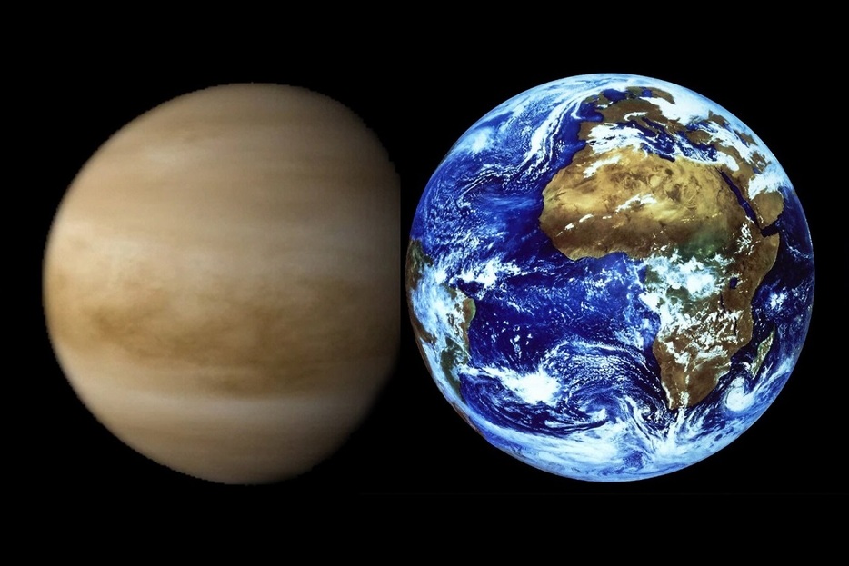 金星と地球の「姉妹惑星」合成画像（Venus - ESA, Earth - ESA, 2007 MPS for OSIRIS Team MPS/UPD/LAM/IAA/ RSSD/INTA/UPM/DASP/IDA）