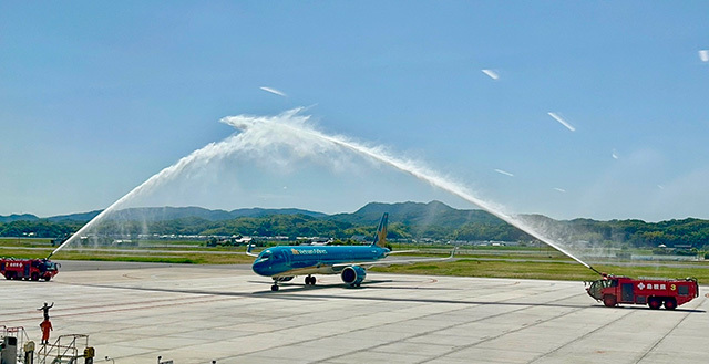 ハノイ－出雲間の直行チャーター便を運航したベトナム航空（同社提供）