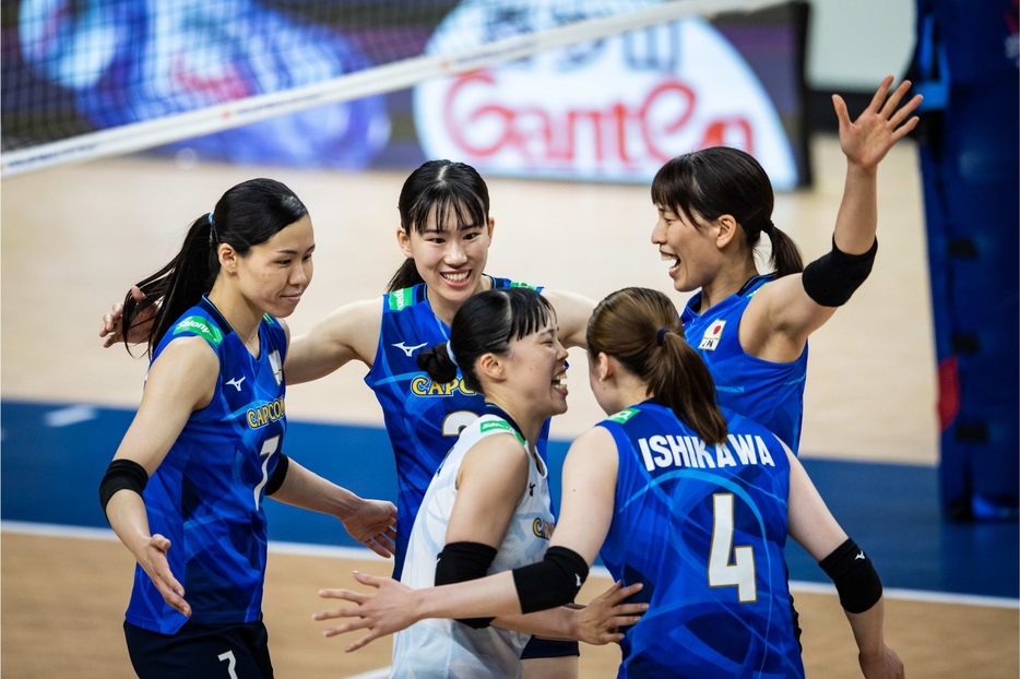 女子日本代表（ポーランド戦時のもの）【写真：Volleyball World】