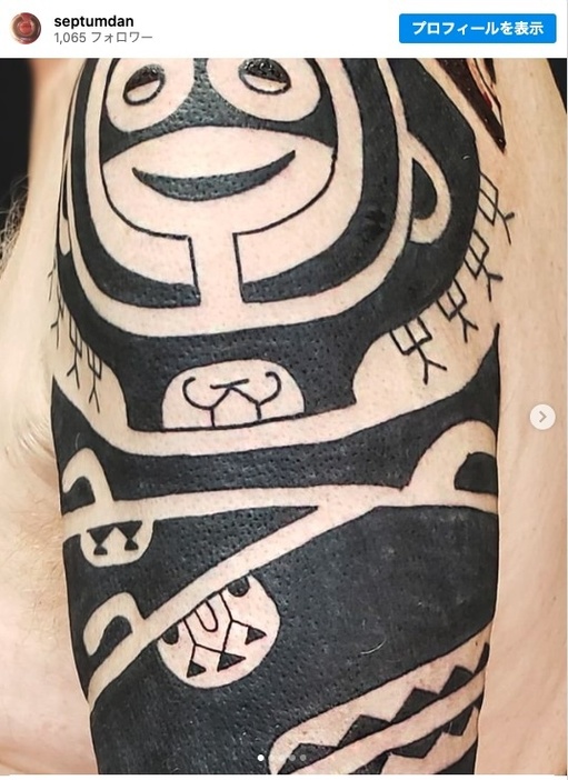 2022年12月の投稿。左腕からタトゥーを入れ始めた。septumdan-Instagram