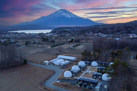 山中湖エリアの「カノア 富士山中湖 グランピングリゾート」、「開業1周年記念キャンペーン」開催中