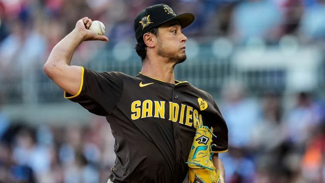 日米通算200勝を達成したダルビッシュ有投手(写真：AP/アフロ)