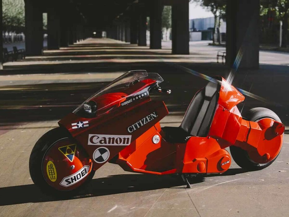 「AKIRA」に登場する「金田のバイク」を再現