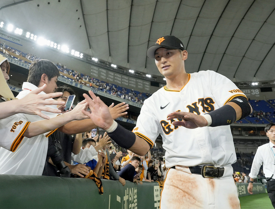 巨人・吉川尚輝 (C) Kyodo News