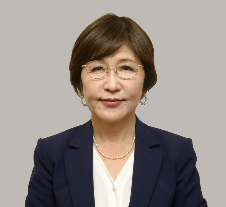 稲田朋美氏