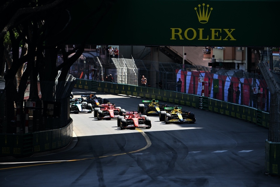 F1モナコGP決勝スタートシーン