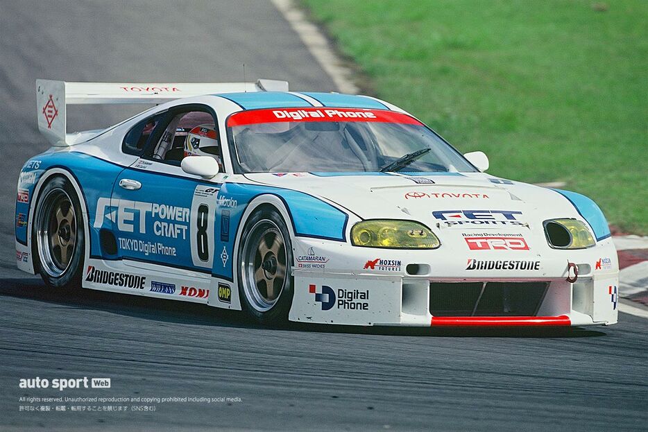 1996年の全日本GT選手権第4戦富士スピードウェイを戦ったFET SPORTS SUPRA。トム・クリステンセンとベルトラン・ガショーがドライブした。