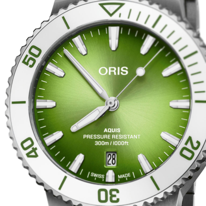 スイスの時計ブランド“オリス”は、人気のコレクション“アクイスデイト 41.50mmより、2024年の夏に向けた特別コレクションを発表。2024年5月に発売する。