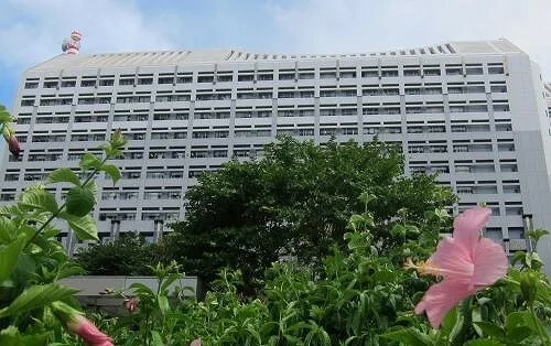 沖縄県庁（資料写真）