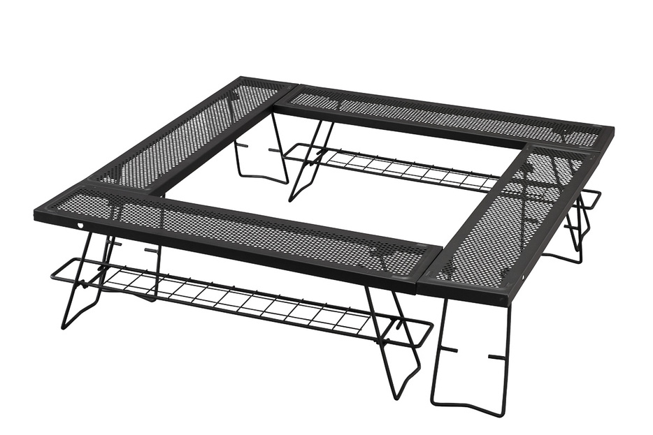 HUGEL 「焚き火テーブル（TKB-TB98）」（実勢価格：1万6200円前後）