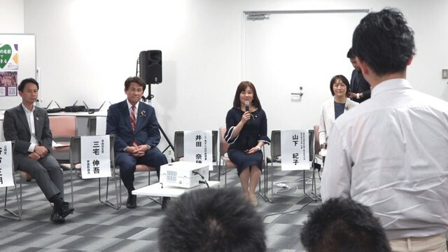 選択的夫婦別姓制度を願う香川県民の会「ぼそぼその会」と「あすには」が開催した車座対話集会　26日
