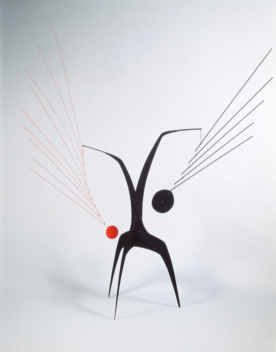 Un effet du japonais, 1941　 Sheet metal, wire, rod, and paint 203.2 × 203.2 × 121.9 cm.