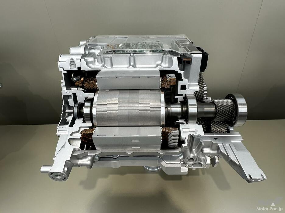 V6s用モーター 21000rpm/374PS/275kW/500Nm