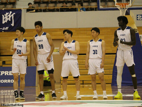 日本航空のスタート5 [写真]＝バスケットボールキング
