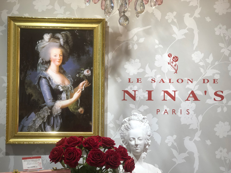 「ニナス」はヴェルサイユの「シークレットガーデン」でとれた花や果物で紅茶を香りづけしている世界で唯一の紅茶ブランド。