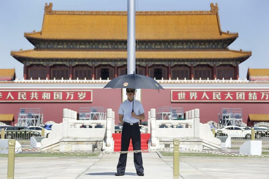 [写真]9月3日に大規模な軍事パレードが行なわれる中国・天安門広場（ロイター/アフロ）