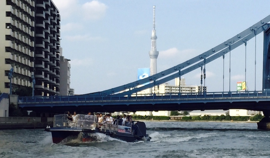 「帝都のツインゲート」のひとつ清洲橋