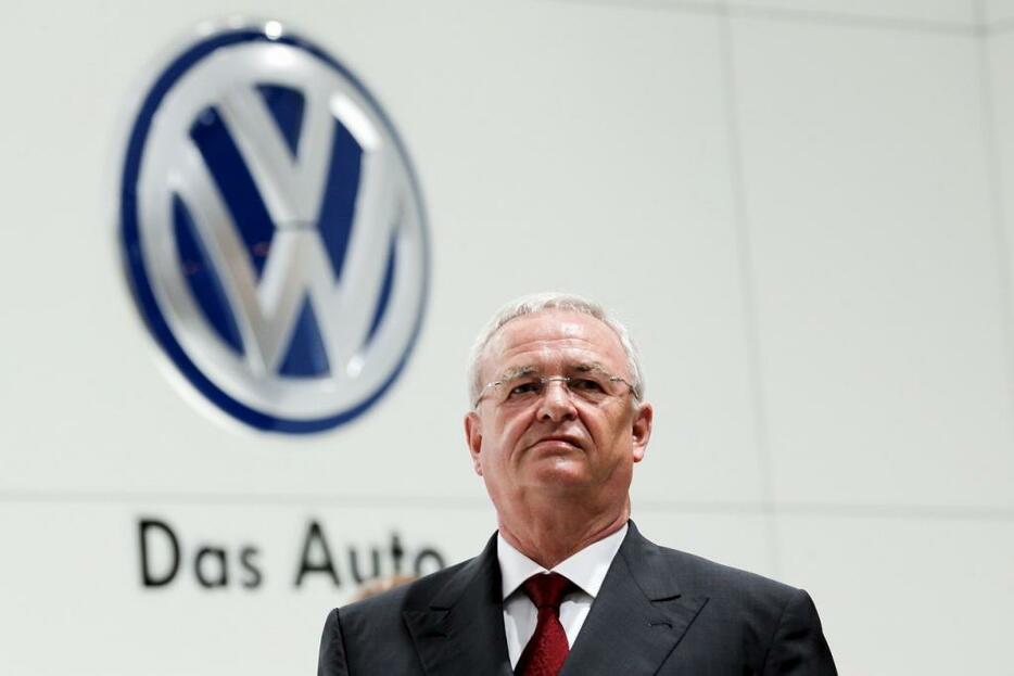 [写真]VW排ガス不正問題ではウィンターコルンCEOが引責辞任。ドイツ当局が刑事捜査を始める事態にまで発展した（2015年4月資料写真） （ロイター/アフロ）