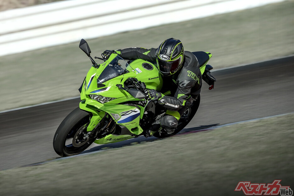カワサキ「Ninja ZX-4R SE/ZX-4RR」2025新色登場! 最新機能も