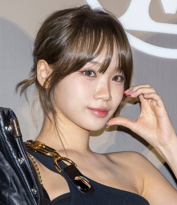 IZ*ONE LE SSERAFIM チェウォン waves LE SSERAFIM チェウォン編】IZ*ONE時代から華麗なる変身を遂げた