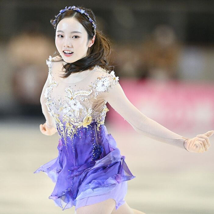 本田真凜 写真 7点セット 51XvNd0O4gL._UF1000,1000_QL80_.jpg