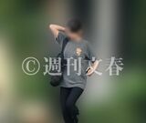 鹿児島での滞在中、長渕剛と関係が報じられた20代女性の姿。緊張感が漂う