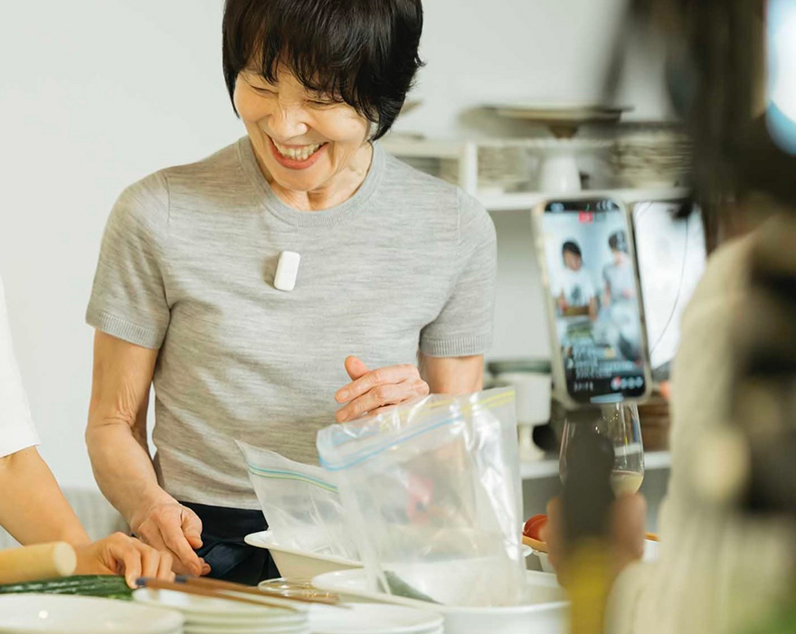 栗原はるみ　ジーンズ 料理家・栗原はるみ75歳「一生ジーンズが似合う人でいたい」愛用