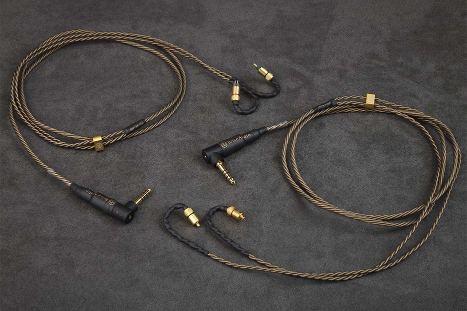 【世界限定10本】Brise Audio 2023 福袋A イヤフォンケーブル 世界限定10本】Brise Audio 2023 福袋A イヤフォンケーブル