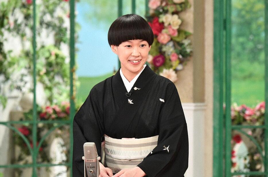 笑福亭鶴瓶　手拭い　２枚セット 笑福亭鶴瓶×近藤春菜「鶴瓶師匠が明かす“がむしゃらだった20代