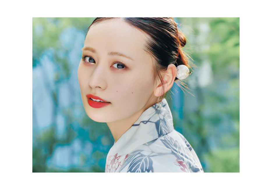 CANDY TUNE 浴衣すきくじ 【立花琴未】見返り美人タペストリー CANDY TUNE・立花琴未】息をのむほど可愛い♡大人に盛れる浴衣