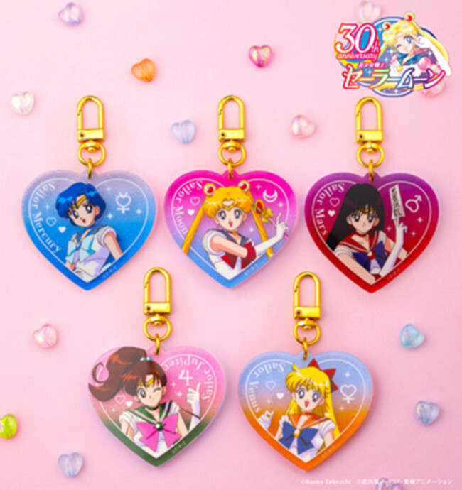 セーラームーン 30周年 アクリルキーホルダー バックチャーム 全コンプ コンビニで『セーラームーン』新作グッズが買える！ スティック