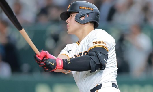 3塁へ激走のタッチアップ！読売ジャイアンツ・岡本和真、2軍戦で