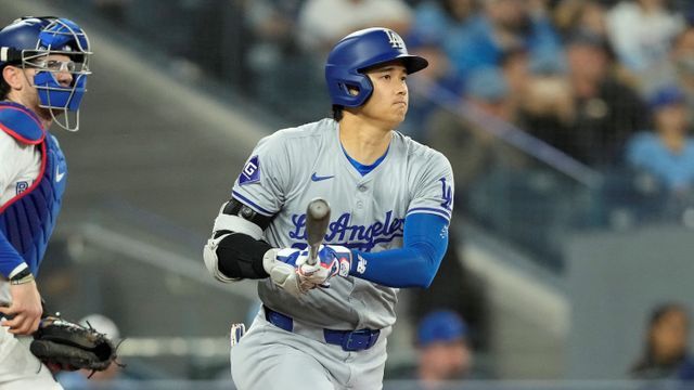 ヒットを放ったドジャース大谷翔平選手（写真：USA TODAY Sports/ロイター/アフロ）