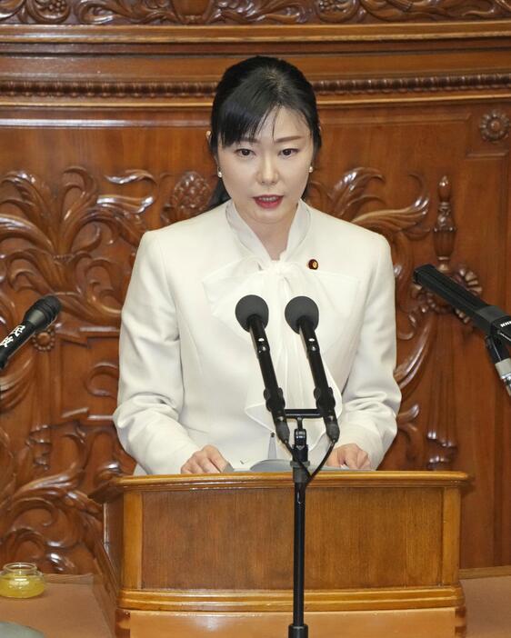 衆院本会議で趣旨説明する加藤こども政策相＝2日午後