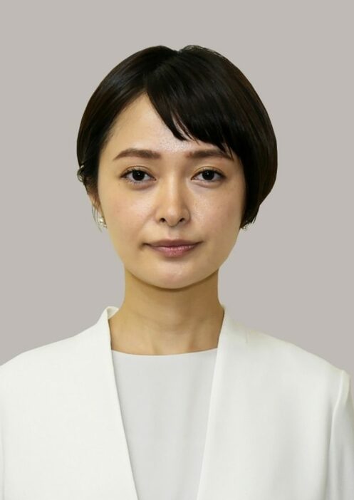 市井紗耶香氏