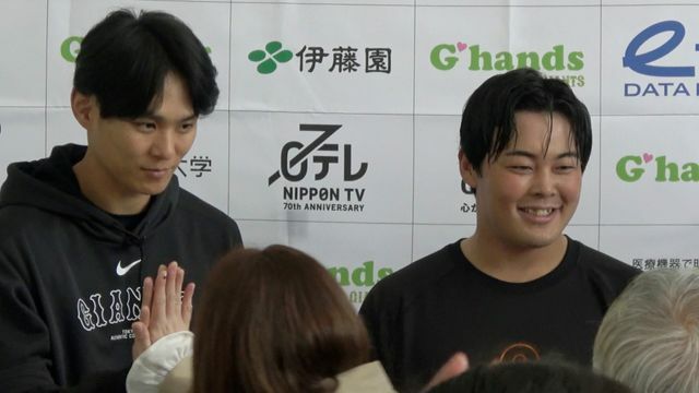 キャンプでは泉圭輔投手や山瀬慎之助選手ら石川出身の選手が募金活動