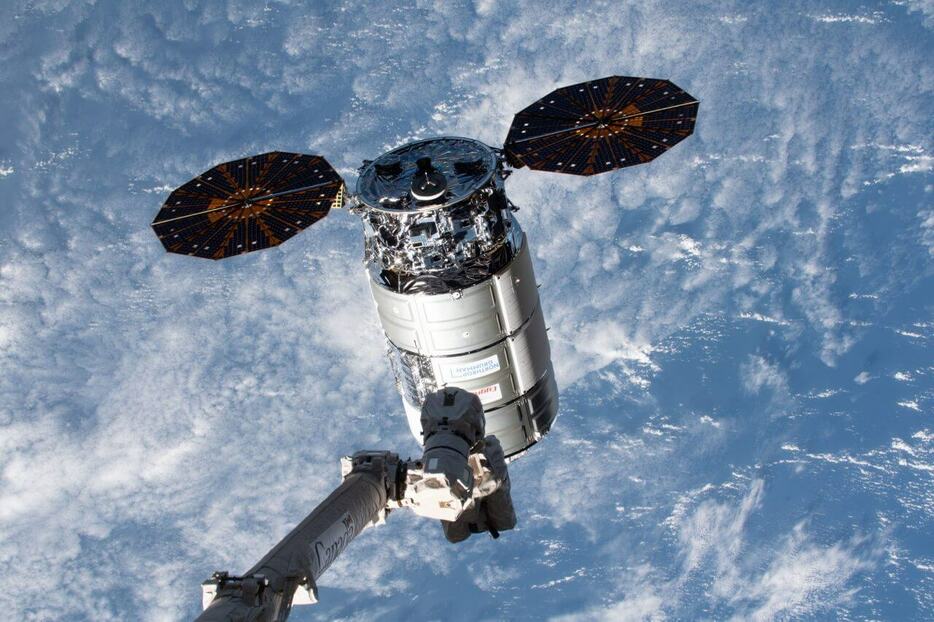 国際宇宙ステーション（ISS）に接近するシグナス補給船運用20号機