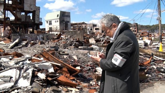 3月22日　輪島市で取材する井上客員解説員