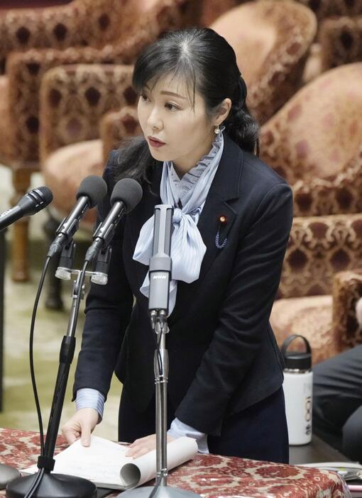 衆院の子ども政策に関する特別委と厚労委の連合審査会で答弁する加藤こども政策相＝11日午前