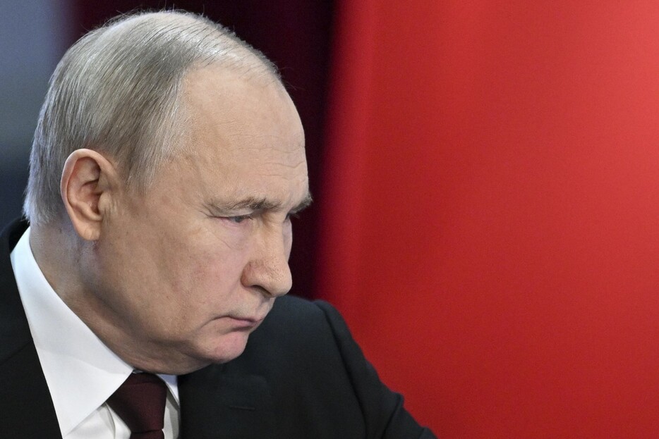 プーチン政権はテロ事件により、経済的にも厳しい選択に迫られている（代表撮影/AP/アフロ）