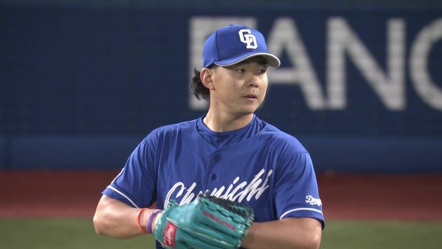 連打を浴びた中日・小笠原慎之介投手