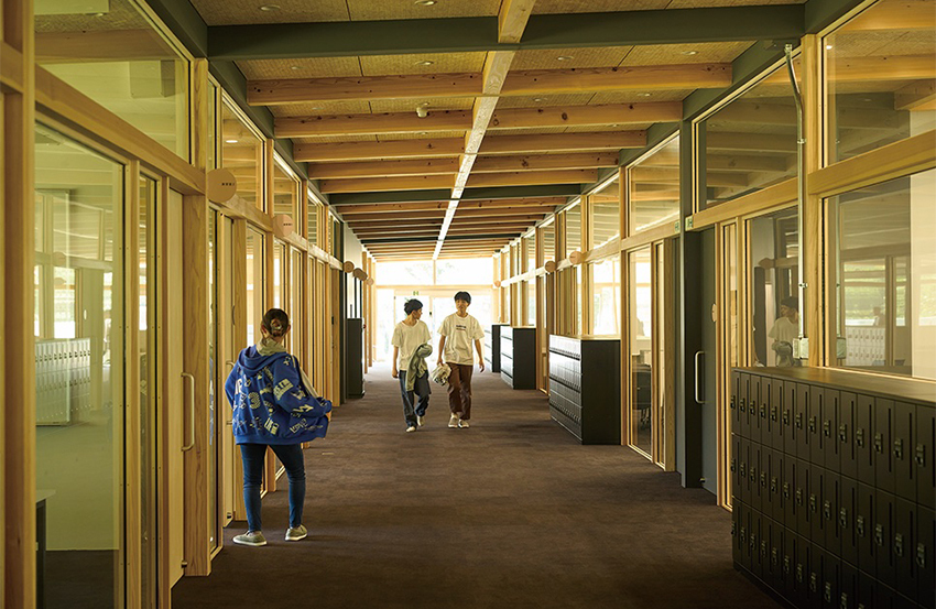 「神山まるごと高専」の新校舎は、まちの資源や土地を存分に活用。