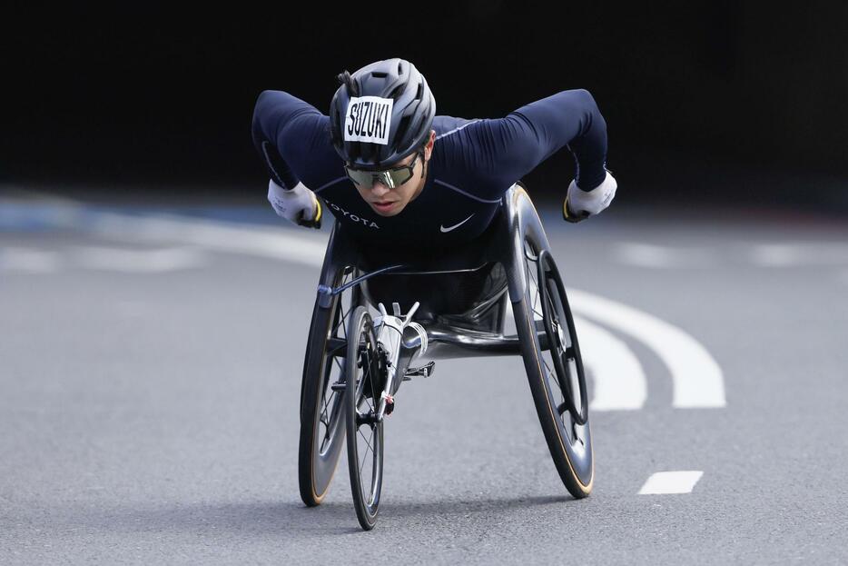 車いすの部男子で4位に入った鈴木朋樹＝ロンドン（ゲッティ＝共同）