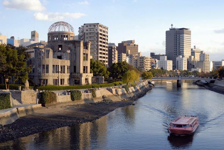 広島市の原爆ドーム。世界に平和を発信する象徴的存在（写真：ペイレスイメージズ/アフロ）