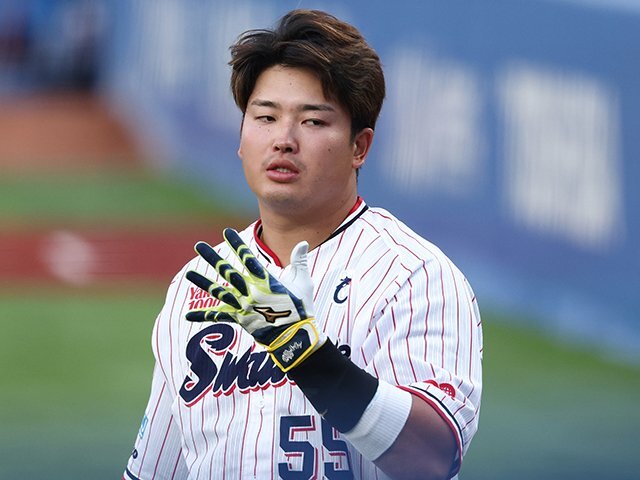 村上宗隆 選手 44試合19本塁打」村上宗隆の離脱3カ月超、「防御率2.48で6勝14敗