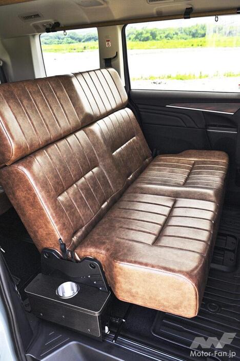 犬*柴様 デリカ d5 セカンドシート　ロールサンシェード 楽天市場】ミツビシ デリカ D5 後期 メッシュ カーテン メッシュ