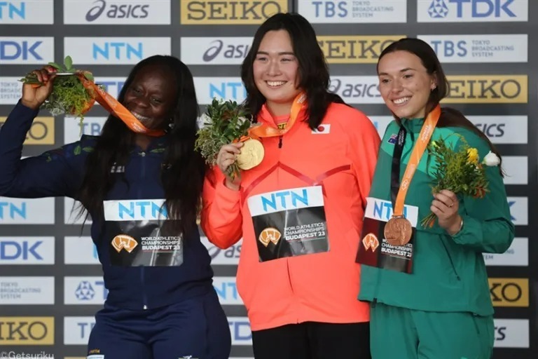 超稀少！　インドネシア多肉　直輸入　ブラックプリンスストライプ錦　双頭　速達付 超稀少！ インドネシア多肉 直輸入 ブラックプリンスストライプ