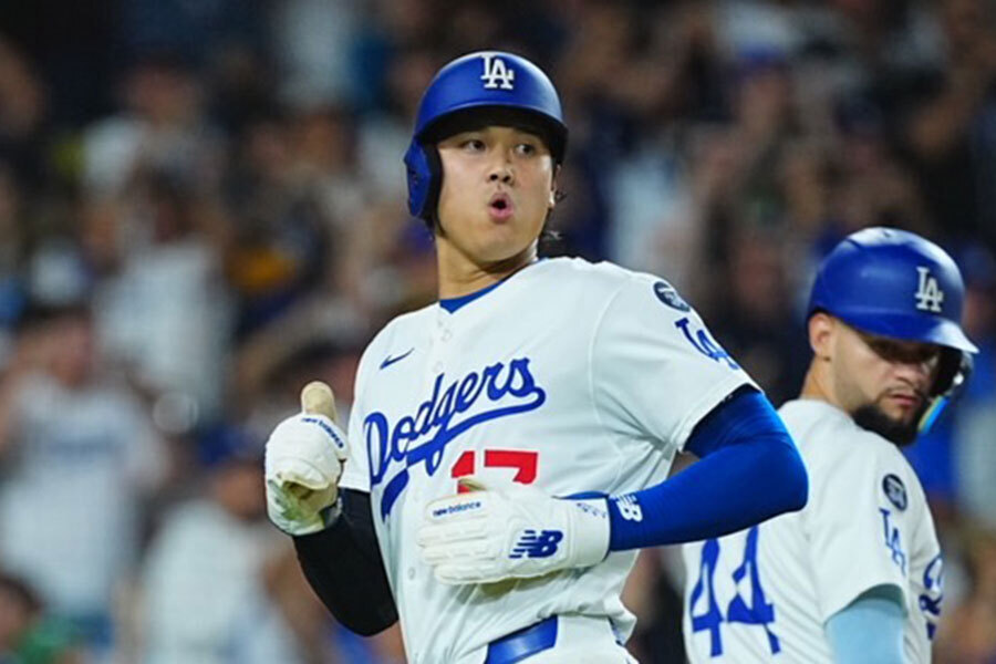 大谷翔平 2018Topps now 23J　▶デビュー戦初勝利　☆日本語　※え 25枚限定》2018 大谷翔平 TOPPS NOW メジャー初勝利 First