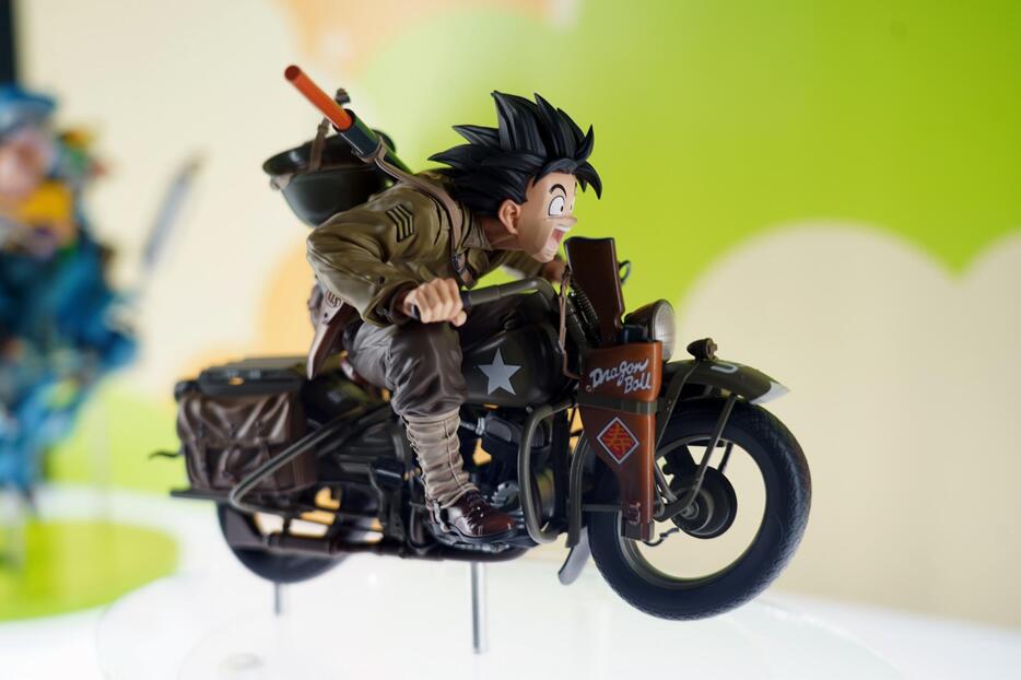ドラゴンボール BWFC 孫悟空 フィギュア アーミー　バイク付き ドラゴンボール＞孫悟空＆アーミーバイクがフィギュア化