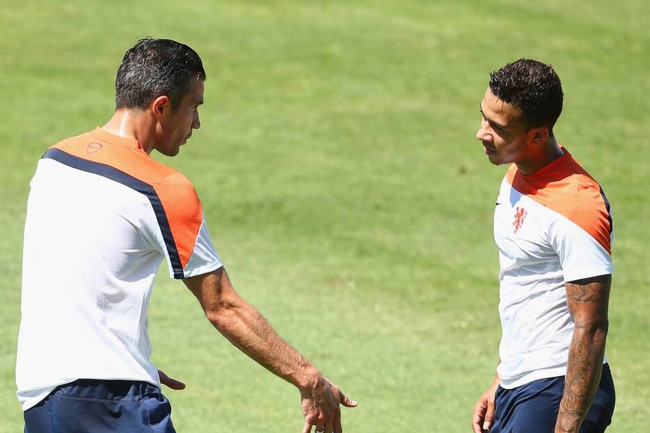 V. PERSIE オランダ代表 2点セット W杯予選】オランダFWデパイ 代表通算52ゴール、最多記録更新